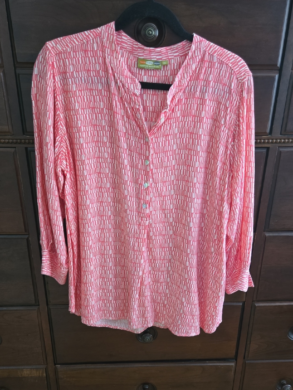 Rock Flower Paper Coral Pink Patterned Button Henley Blouse Size XL